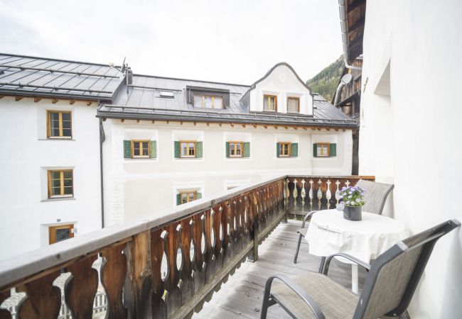 Ferienhaus in Ardez - Chasa Riatsch: Renoviertes Engadinerhaus mitten in Ardez Ferienhaus in Ardez - Chasa Riatsch: Renoviertes Engadinerhaus mitten in Ardez