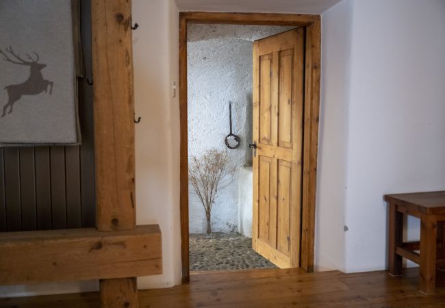 Ferienhaus in Ardez - Chasa Riatsch: Renoviertes Engadinerhaus mitten in Ardez Ferienhaus in Ardez - Chasa Riatsch: Renoviertes Engadinerhaus mitten in Ardez