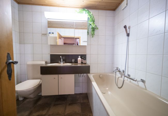Ferienhaus in Ardez - Chasa Riatsch: Renoviertes Engadinerhaus mitten in Ardez Ferienhaus in Ardez - Chasa Riatsch: Renoviertes Engadinerhaus mitten in Ardez