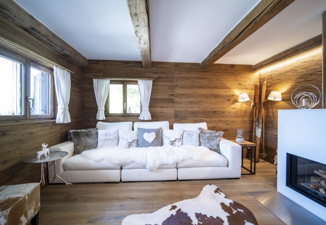Chalet in Scuol - Bergchalet Flöna: Luxuriöses freistehendes 5 Zimmer-Chalet an der Pist mit Hotpot & Sauna Chalet in Scuol - Bergchalet Flöna: Luxuriöses freistehendes 5 Zimmer-Chalet an der Pist mit Hotpot & Sauna