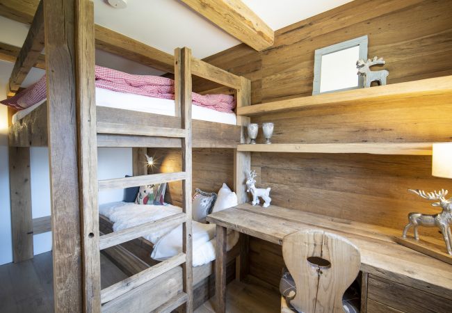 Chalet in Scuol - Bergchalet Flöna: Luxuriöses freistehendes 5 Zimmer-Chalet an der Pist mit Hotpot & Sauna Chalet in Scuol - Bergchalet Flöna: Luxuriöses freistehendes 5 Zimmer-Chalet an der Pist mit Hotpot & Sauna