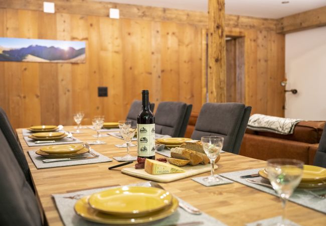 Ferienwohnung in Sent - Chasa Capricorn Sent: Grosszügige 5-Zimmerwohung im Alpenchic-Stil im Herzen von Sent Ferienwohnung in Sent - Chasa Capricorn Sent: Grosszügige 5-Zimmerwohung im Alpenchic-Stil im Herzen von Sent