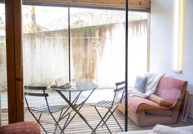 Ferienhaus in Scuol - Chasa 5: Modernes 4 ½-Zimmer Ferienhaus mit Panoramablick und Arvenduft Ferienhaus in Scuol - Chasa 5: Modernes 4 ½-Zimmer Ferienhaus mit Panoramablick und Arvenduft