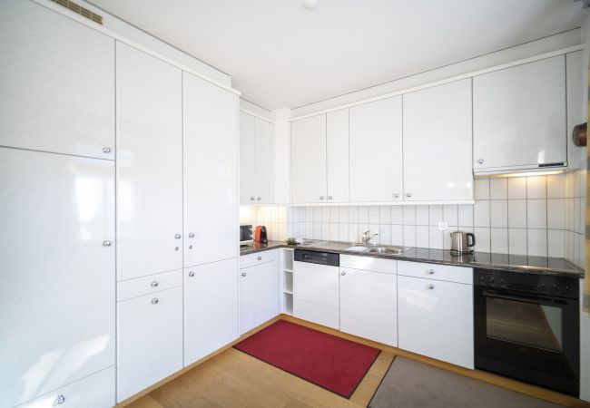 Ferienwohnung in Ardez - Chasa Suot Chastè: 4.5-Zimmer-Attikawohnung direkt unter dem Ardezer Turm Ferienwohnung in Ardez - Chasa Suot Chastè: 4.5-Zimmer-Attikawohnung direkt unter dem Ardezer Turm