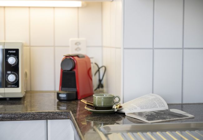 Ferienwohnung in Ardez - Chasa Suot Chastè: 4.5-Zimmer-Attikawohnung direkt unter dem Ardezer Turm Ferienwohnung in Ardez - Chasa Suot Chastè: 4.5-Zimmer-Attikawohnung direkt unter dem Ardezer Turm