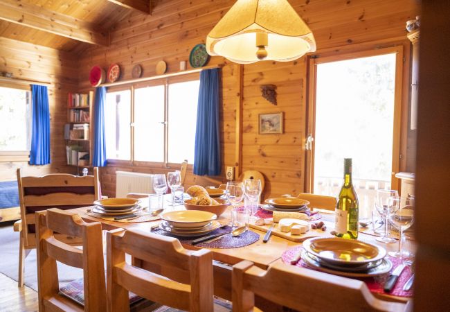 Chalet in Ramosch - Chasa Avant Porta: Freistehendes 4.5-Zimmer-Chalet mit Panoramasicht Chalet in Ramosch - Chasa Avant Porta: Freistehendes 4.5-Zimmer-Chalet mit Panoramasicht