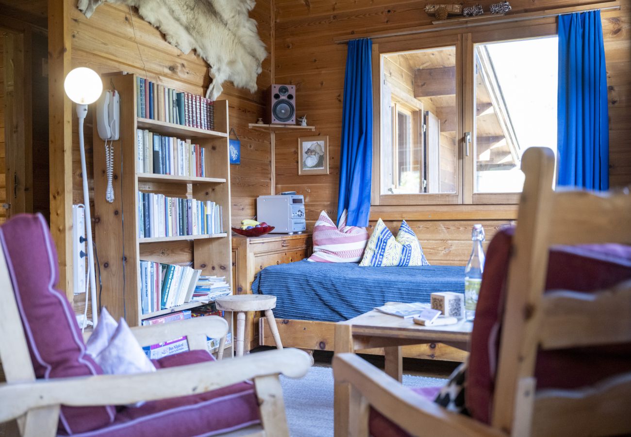 Chalet in Ramosch - CHASA AVANT PORTA: FREISTEHENDES 4.5-ZIMMER-CHALET MIT PANORAMASICHT