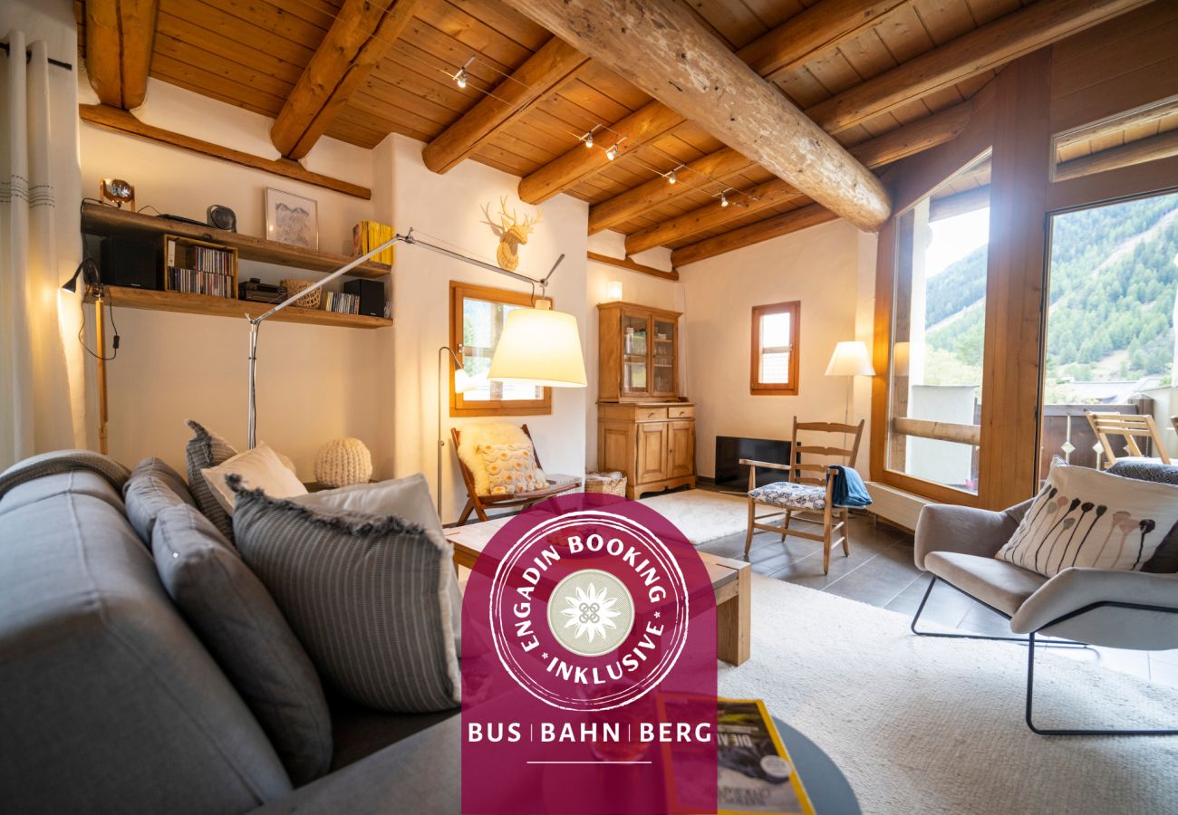 Ferienwohnung in Zernez - Chasa Melchior: Liebevoll eingerichtete 4.5-Zimmer-Dachwohnung am Tor zum Schweizerischen Nationalpark