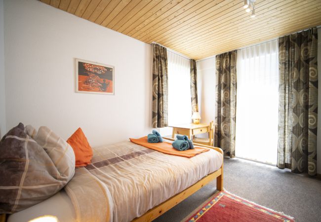 Ferienwohnung in Scuol - Chasa Trü Nr. 18: Gemütliche 4.5 Zimmerwohnung in der Feriensiedlung Trü Ferienwohnung in Scuol - Chasa Trü Nr. 18: Gemütliche 4.5 Zimmerwohnung in der Feriensiedlung Trü