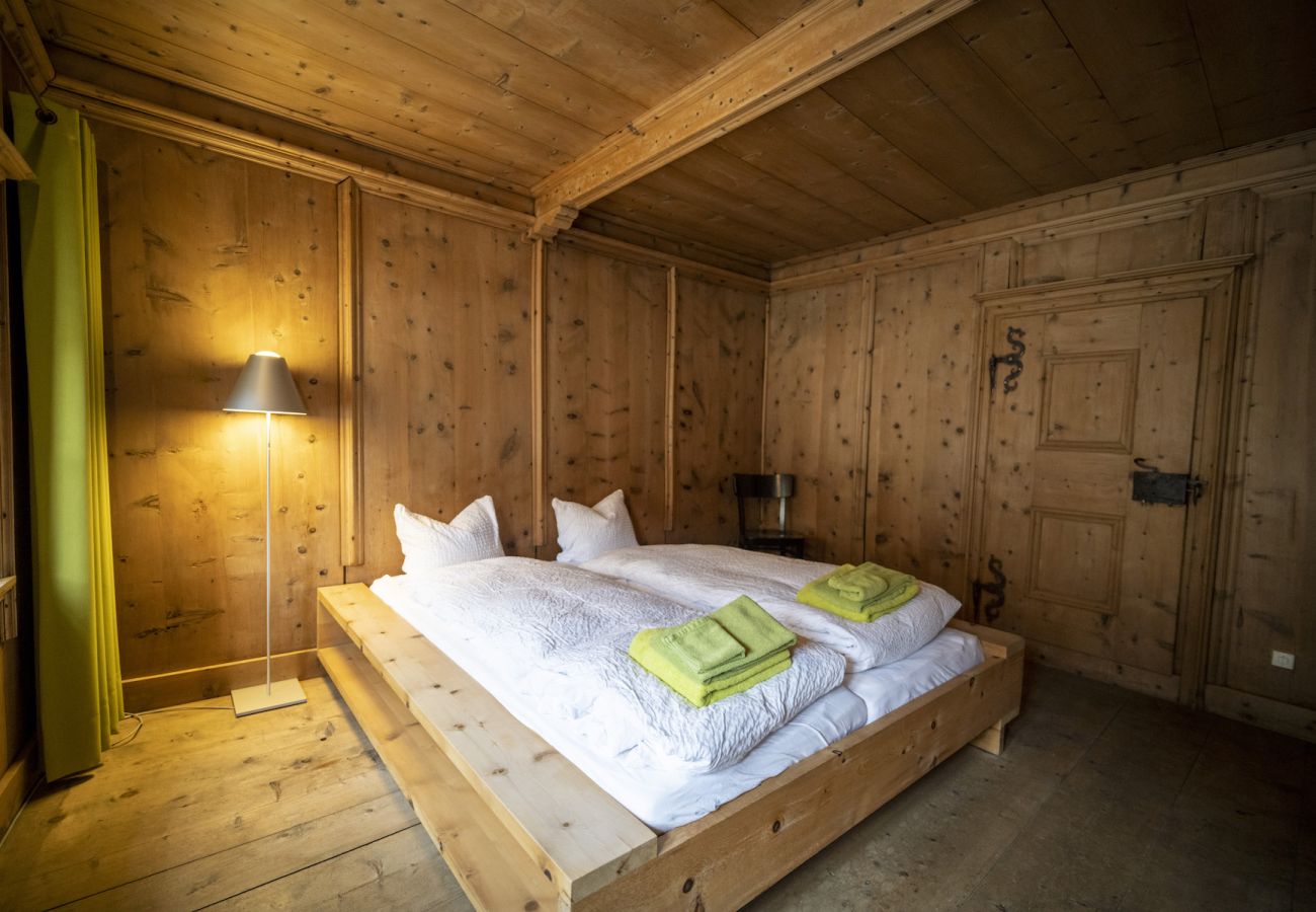 Ferienwohnung in Scuol - Chasa Engiadina EG: denkmalgeschütztes Engadinerhaus mitten in Scuol