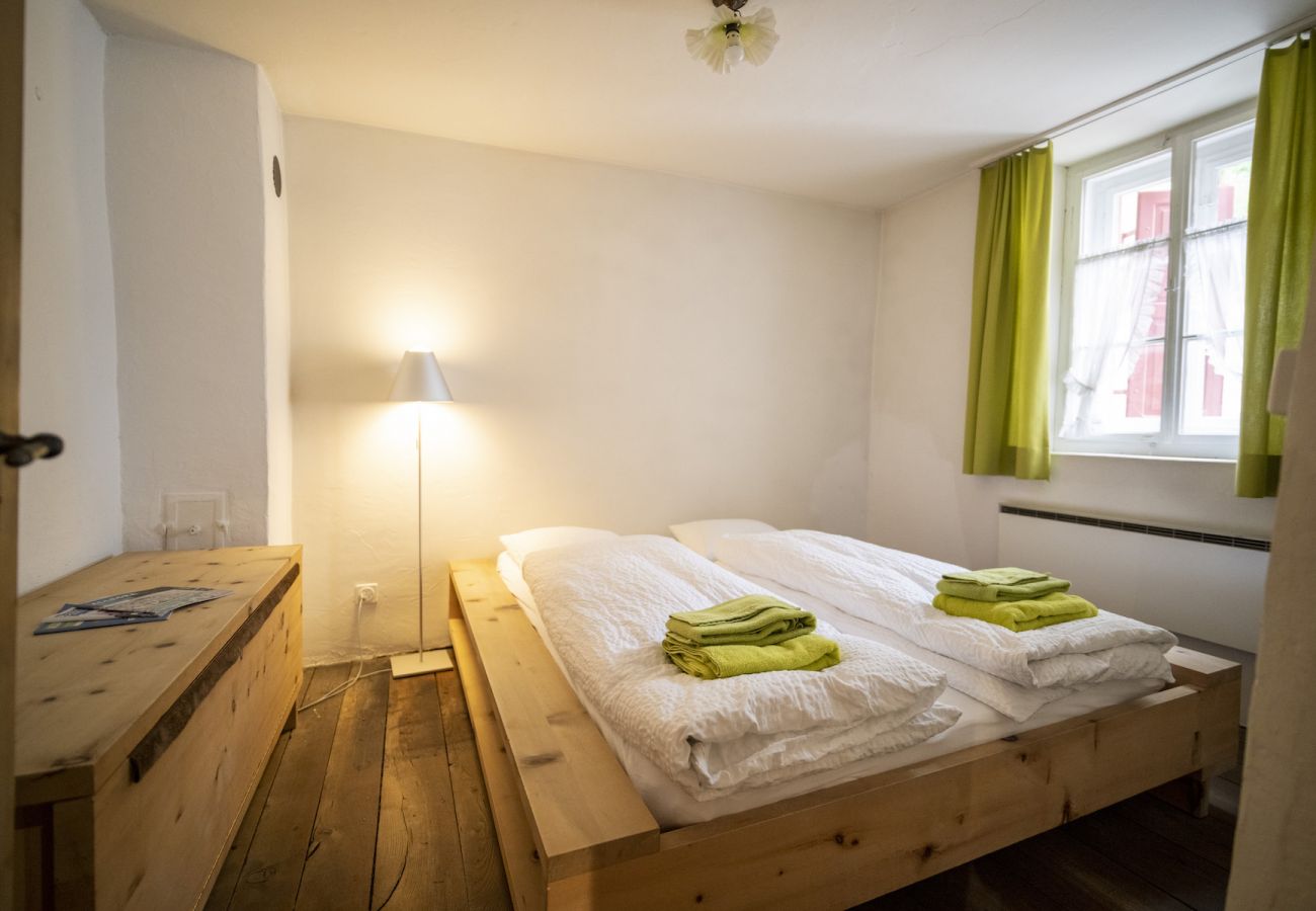 Ferienwohnung in Scuol - Chasa Engiadina EG: denkmalgeschütztes Engadinerhaus mitten in Scuol