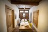 Ferienwohnung in Scuol - Chasa Engiadina EG: denkmalgeschütztes Engadinerhaus mitten in Scuol Ferienwohnung in Scuol - Chasa Engiadina EG: denkmalgeschütztes Engadinerhaus mitten in Scuol