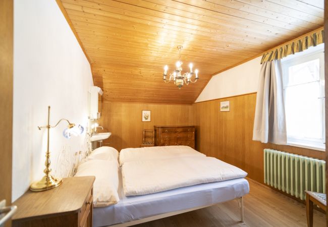 Ferienwohnung in Ftan - Chasa Muglinér 115: Grosszügige 4.5 Zimmerwohnung mitten in Ftan Ferienwohnung in Ftan - Chasa Muglinér 115: Grosszügige 4.5 Zimmerwohnung mitten in Ftan