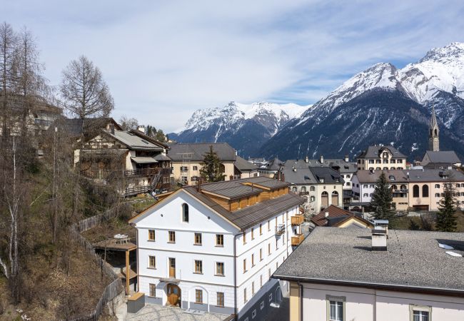 Ferienwohnung in Sent - Chasa Bao: Luxuriöse neue 4.5-Zimmer-Dachwohnung mit Balkon und Aussicht in Sent Ferienwohnung in Sent - Chasa Bao: Luxuriöse neue 4.5-Zimmer-Dachwohnung mit Balkon und Aussicht in Sent