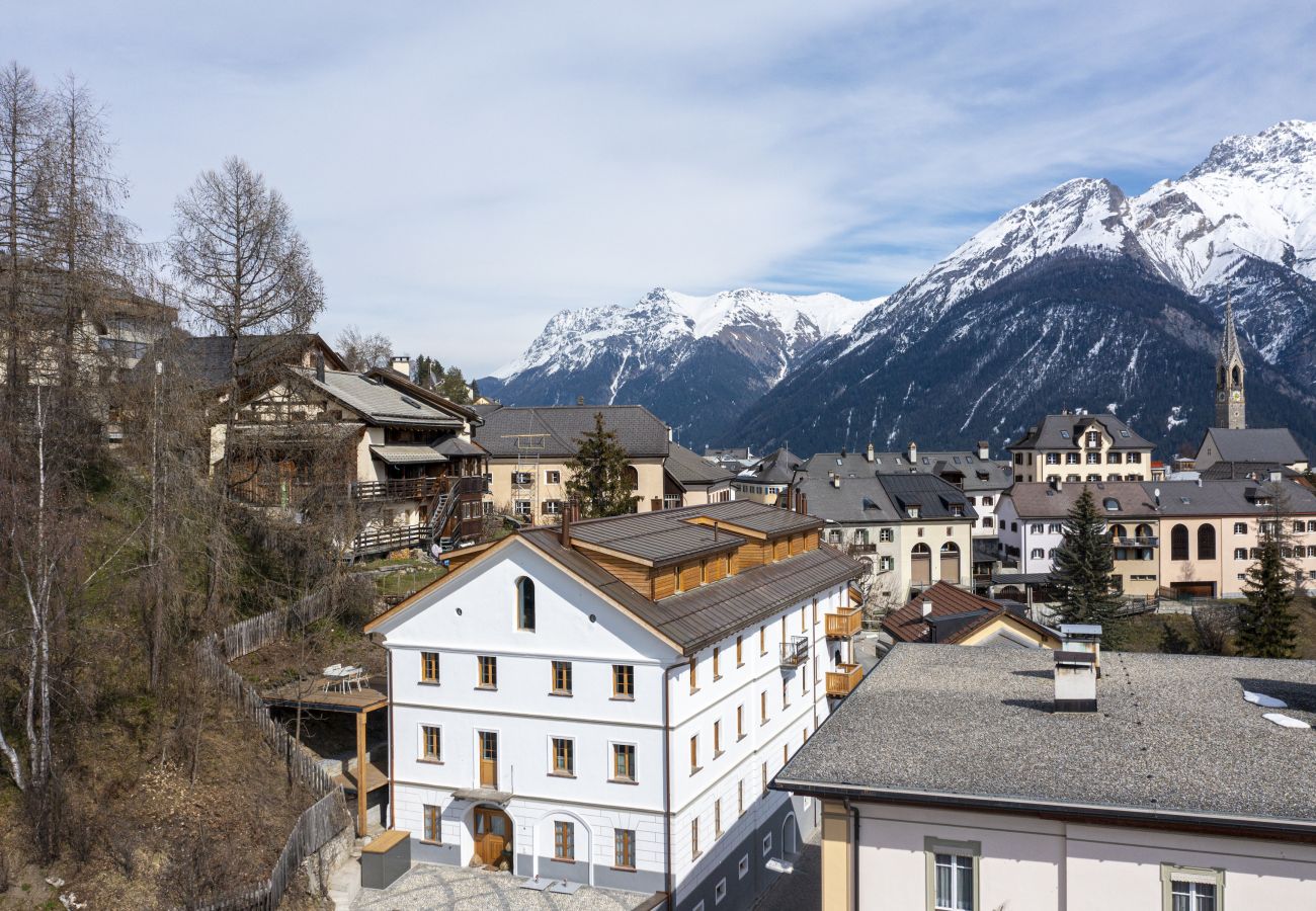 Ferienwohnung in Sent - CHASA BAO: LUXURIÖSE NEUE 4.5 ZIMMER-DACHWOHNUNG MIT BALKON UND AUSSICHT IN SENT