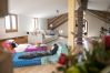Ferienwohnung in Sent - Chasa Bao: Luxuriöse neue 4.5-Zimmer-Dachwohnung mit Balkon und Aussicht in Sent Ferienwohnung in Sent - Chasa Bao: Luxuriöse neue 4.5-Zimmer-Dachwohnung mit Balkon und Aussicht in Sent