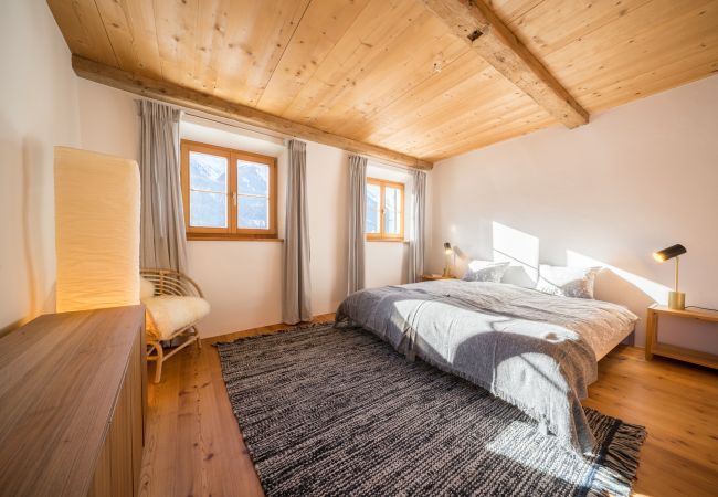 Ferienwohnung in Ardez - Chasa Pro La Tuor: Renovierte Exklusive 4.5-Zimmerwohnung in einem Engadiner Haus am historischen Wohnturm aus dem 13. Jhd. Ferienwohnung in Ardez - Chasa Pro La Tuor: Renovierte Exklusive 4.5-Zimmerwohnung in einem Engadiner Haus am historischen Wohnturm aus dem 13. Jhd.