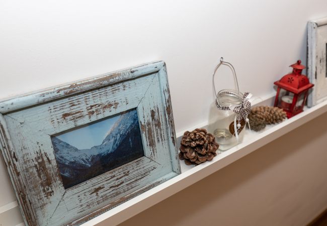 Ferienwohnung in Scuol - Chasa Vi: renovierte 4.5-Zimmerwohnung mitten im Zentrum von Scuol Ferienwohnung in Scuol - Chasa Vi: renovierte 4.5-Zimmerwohnung mitten im Zentrum von Scuol