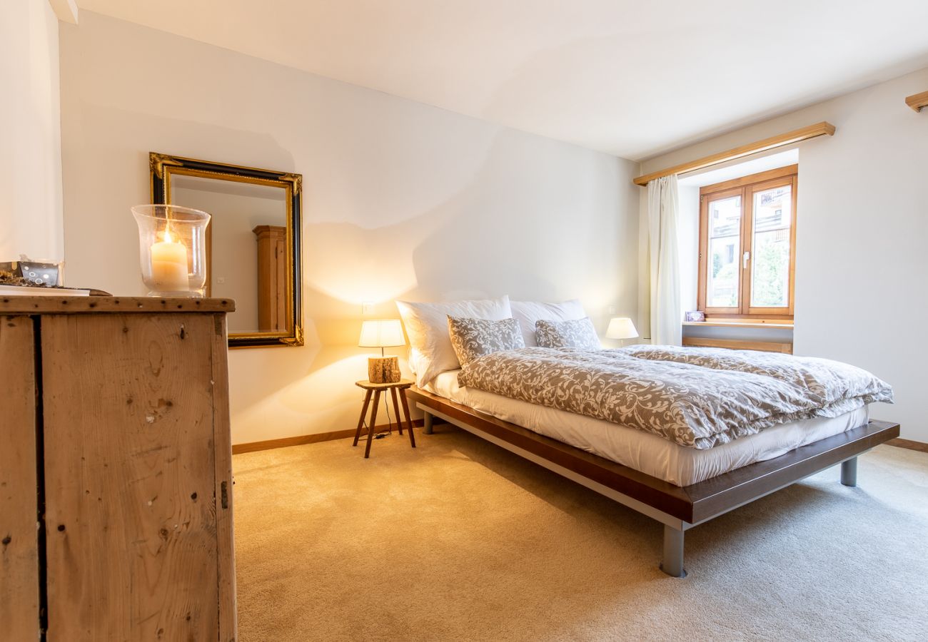 Ferienwohnung in Scuol - Chasa Vi: renovierte 4.5-Zimmerwohnung mitten im Zentrum von Scuol