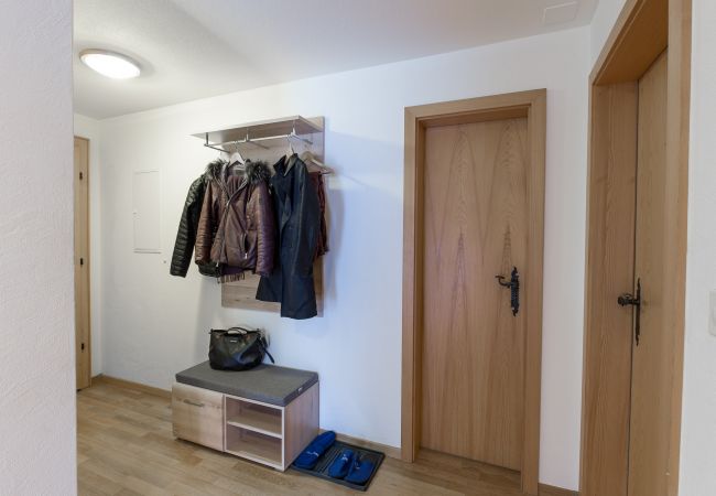 Ferienwohnung in Scuol - Chasa Praem: Renovierte 4.5 Zimmer Ferienwohnung in Scuol sot Ferienwohnung in Scuol - Chasa Praem: Renovierte 4.5 Zimmer Ferienwohnung in Scuol sot