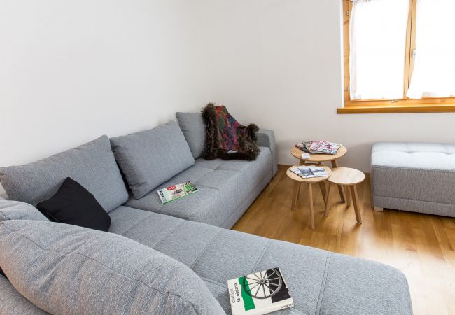 Ferienwohnung in Scuol - Chasa Praem: Renovierte 4.5 Zimmer Ferienwohnung in Scuol sot Ferienwohnung in Scuol - Chasa Praem: Renovierte 4.5 Zimmer Ferienwohnung in Scuol sot