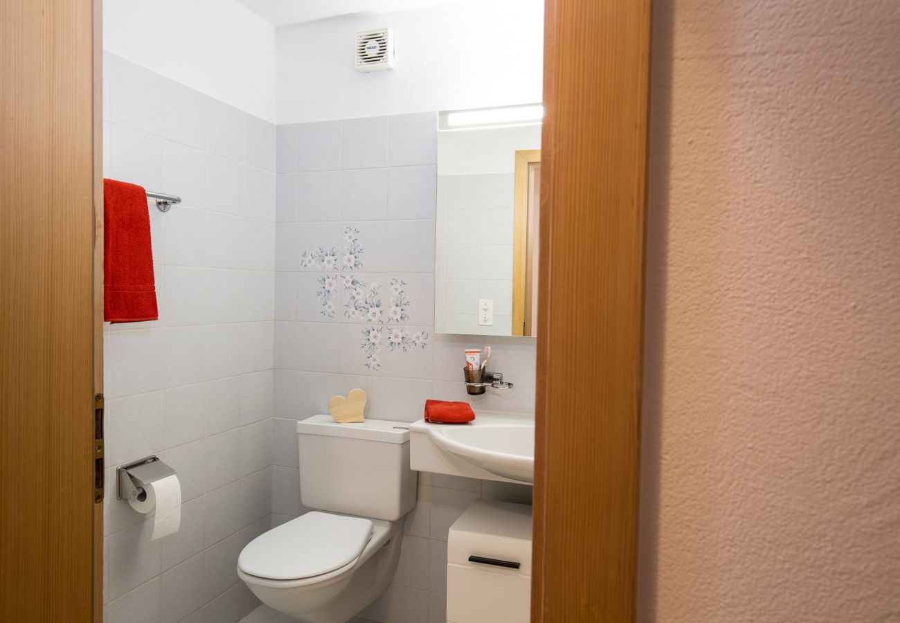 Ferienwohnung in Scuol - CHASA PRAEM: RENOVIERTE 4,5 ZIMMER FERIENWOHNUNG