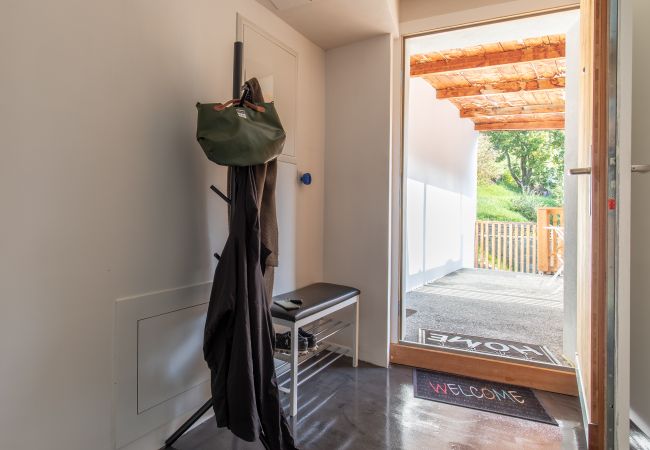 Ferienwohnung in Ardez - Chasa Sampuoir: Hüttenfeeling und modern in der 4.5-Zimmer-Maisonette-Wohnung Ferienwohnung in Ardez - Chasa Sampuoir: Hüttenfeeling und modern in der 4.5-Zimmer-Maisonette-Wohnung
