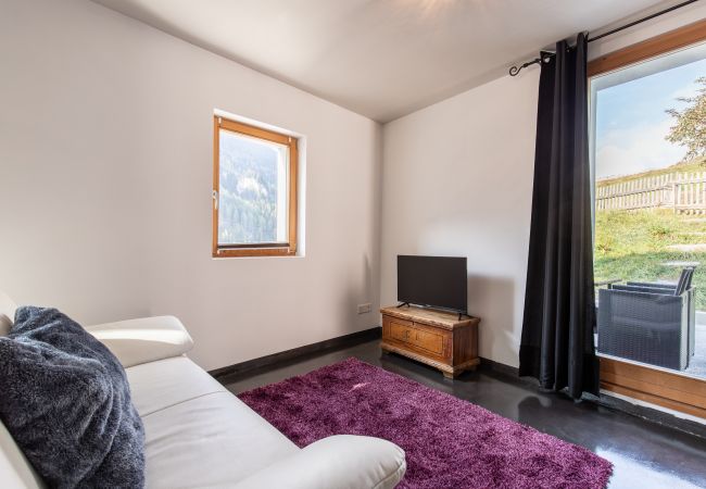 Ferienwohnung in Ardez - Chasa Sampuoir: Hüttenfeeling und modern in der 4.5-Zimmer-Maisonette-Wohnung Ferienwohnung in Ardez - Chasa Sampuoir: Hüttenfeeling und modern in der 4.5-Zimmer-Maisonette-Wohnung