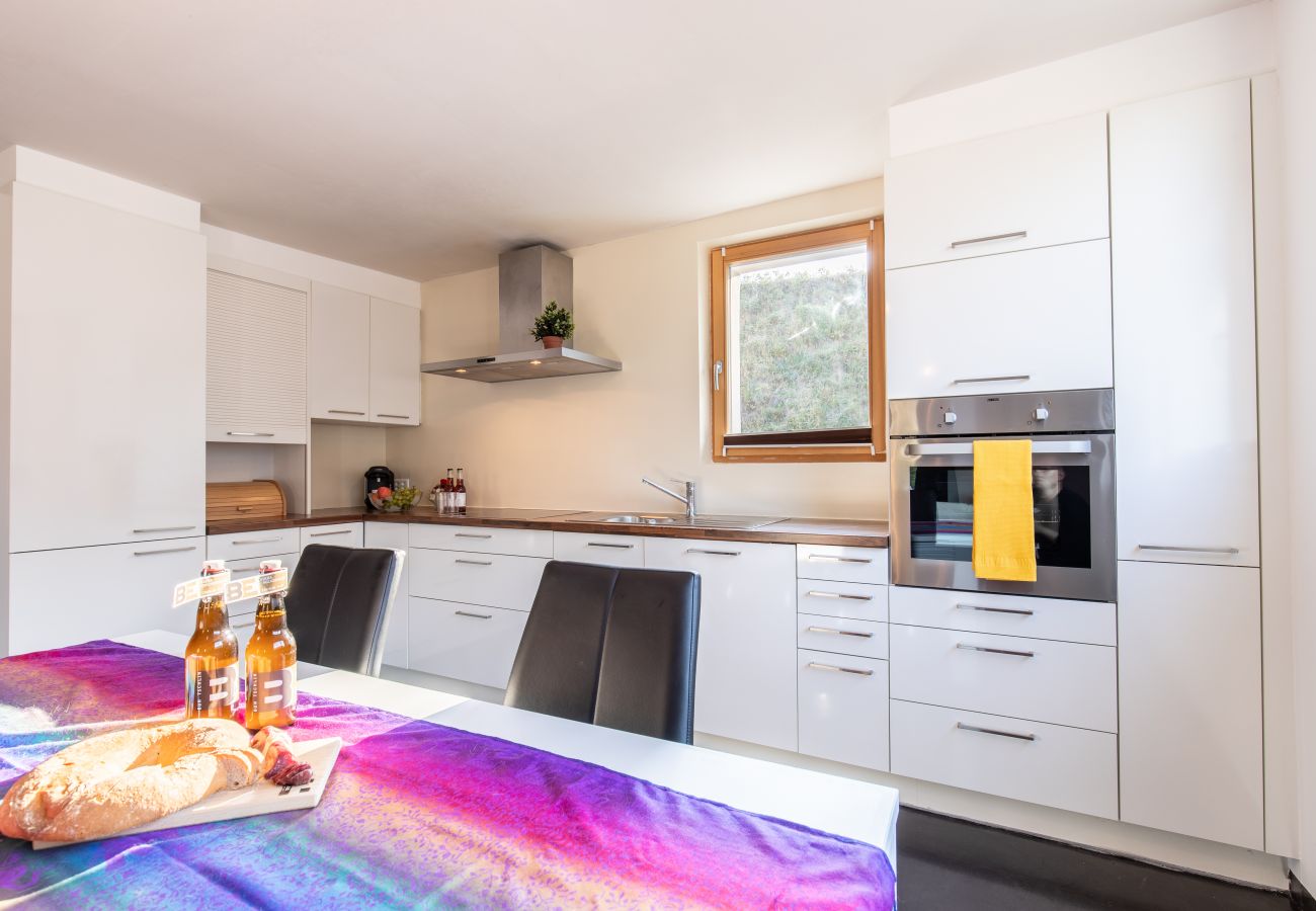 Ferienwohnung in Ardez - WOHNUNG OG MUGLIN: HÜTTENFEELING UND MODERN WOHNEN IN DER 4.5-ZIMMER-MAISONETTE-WOHNUNG