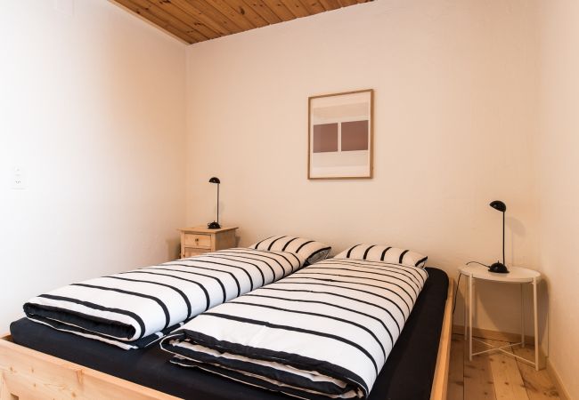 Ferienwohnung in Tarasp - Chasa La Tschuffa: Exklusives Haus mit 4.5-Zimmer Maisonette am Fusse des Schloss Tarasp Ferienwohnung in Tarasp - Chasa La Tschuffa: Exklusives Haus mit 4.5-Zimmer Maisonette am Fusse des Schloss Tarasp