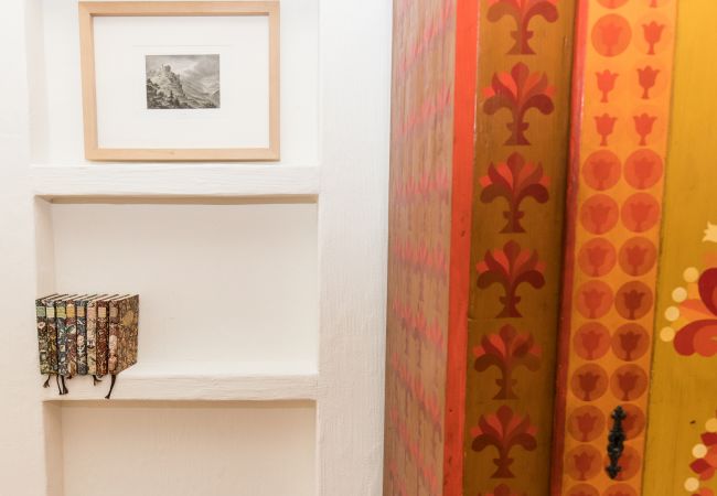 Ferienwohnung in Tarasp - Chasa La Tschuffa: Exklusives Haus mit 4.5-Zimmer Maisonette am Fusse des Schloss Tarasp Ferienwohnung in Tarasp - Chasa La Tschuffa: Exklusives Haus mit 4.5-Zimmer Maisonette am Fusse des Schloss Tarasp