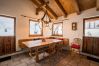 Ferienwohnung in Tarasp - Chasa La Tschuffa: Exklusives Haus mit 4.5-Zimmer Maisonette am Fusse des Schloss Tarasp