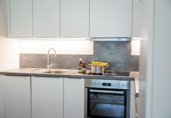 Ferienwohnung in Scuol - Brentschpark Nr. 33: Charmant renovierte 2.5-Zimmerwohnung im ruhig gelegenem Brentschpark Ferienwohnung in Scuol - Brentschpark Nr. 33: Charmant renovierte 2.5-Zimmerwohnung im ruhig gelegenem Brentschpark