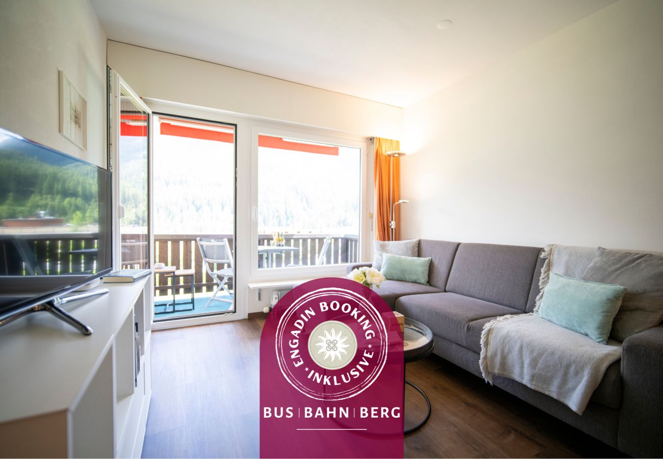 Ferienwohnung in Scuol - Brentschpark Nr. 33: Charmant renovierte 2.5-Zimmerwohnung im ruhig gelegenem Brentschpark