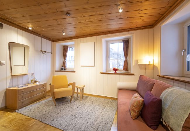 Studio in Scuol - CHASINA ROSA: GEMÜTLICHE 1.5 ZIMMER FERIENWOHNUNG DIREKT BEIM ENGADIN BAD SCUOL Studio in Scuol - CHASINA ROSA: GEMÜTLICHE 1.5 ZIMMER FERIENWOHNUNG DIREKT BEIM ENGADIN BAD SCUOL