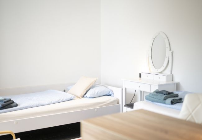 Ferienwohnung in Scuol - Chasa Emerita: Moderne 3 1/2-Zimmer Terrassenwohnung mit Panoramablick Ferienwohnung in Scuol - Chasa Emerita: Moderne 3 1/2-Zimmer Terrassenwohnung mit Panoramablick