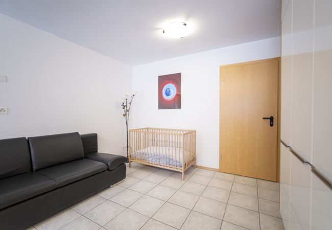 Ferienwohnung in Scuol - Chasa Emerita: Moderne 3 1/2-Zimmer Terrassenwohnung mit Panoramablick Ferienwohnung in Scuol - Chasa Emerita: Moderne 3 1/2-Zimmer Terrassenwohnung mit Panoramablick