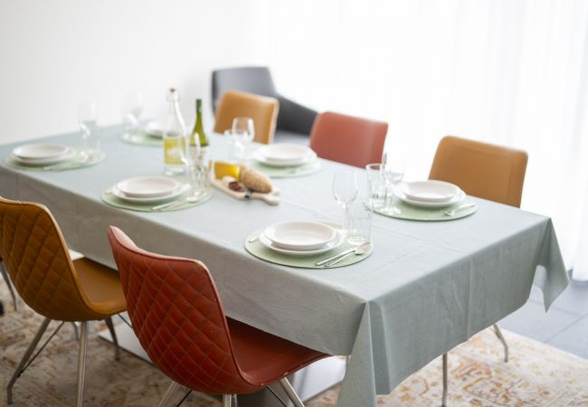 Ferienwohnung in Scuol - Chasa Emerita: Moderne 3 1/2-Zimmer Terrassenwohnung mit Panoramablick Ferienwohnung in Scuol - Chasa Emerita: Moderne 3 1/2-Zimmer Terrassenwohnung mit Panoramablick