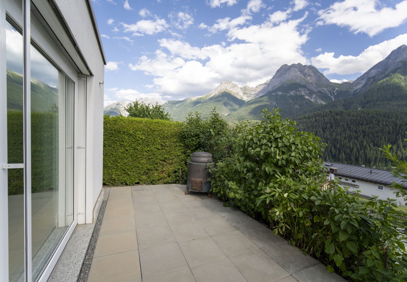 Ferienwohnung in Scuol - Chasa Emerita: Moderne 3 1/2-Zimmer Terrassenwohnung mit Panoramablick