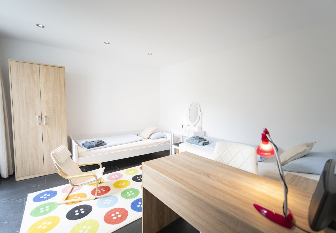 Ferienwohnung in Scuol - Chasa Emerita: Moderne 3 1/2-Zimmer Terrassenwohnung mit Panoramablick