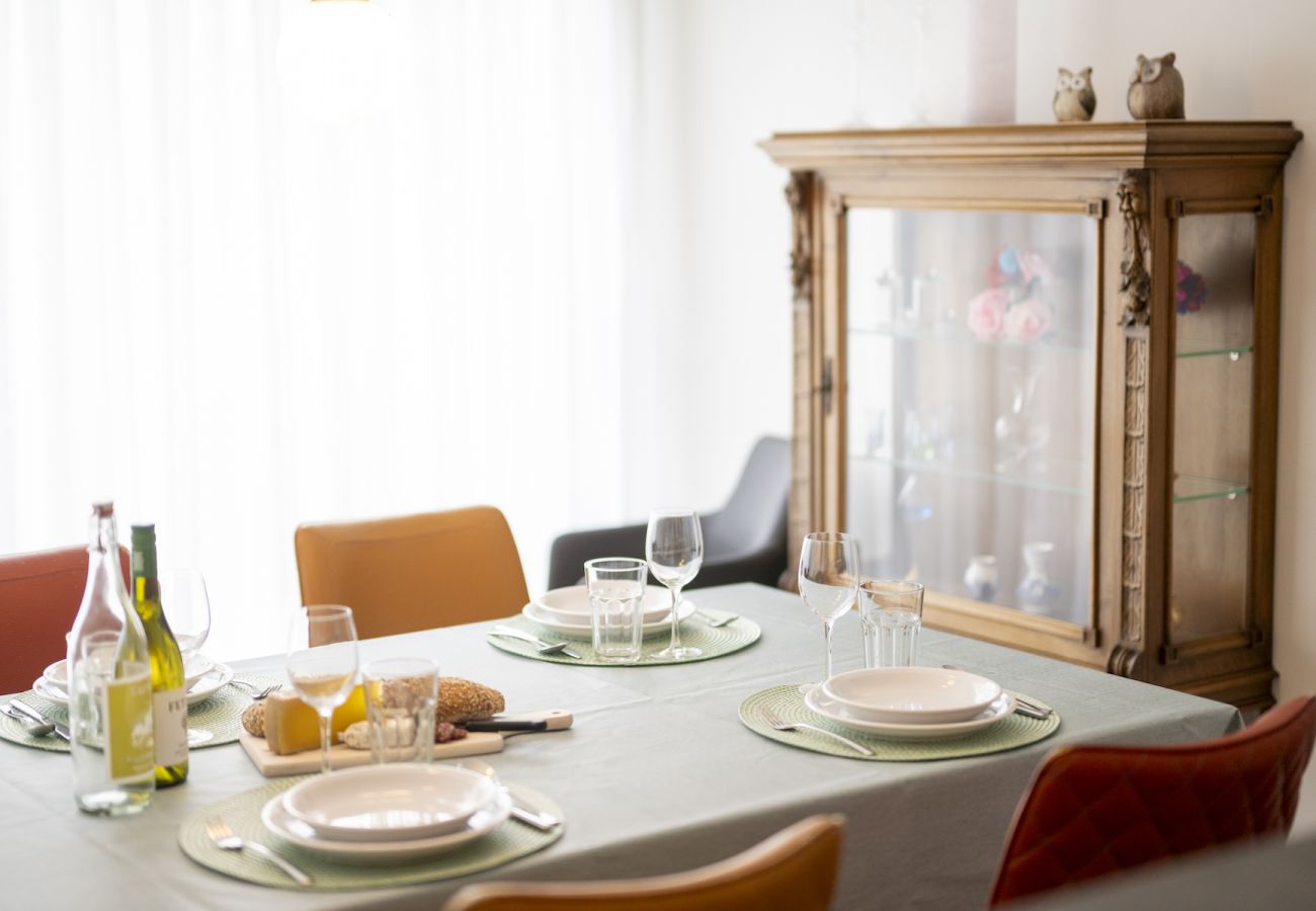 Ferienwohnung in Scuol - Chasa Emerita: Moderne 3 1/2-Zimmer Terrassenwohnung mit Panoramablick