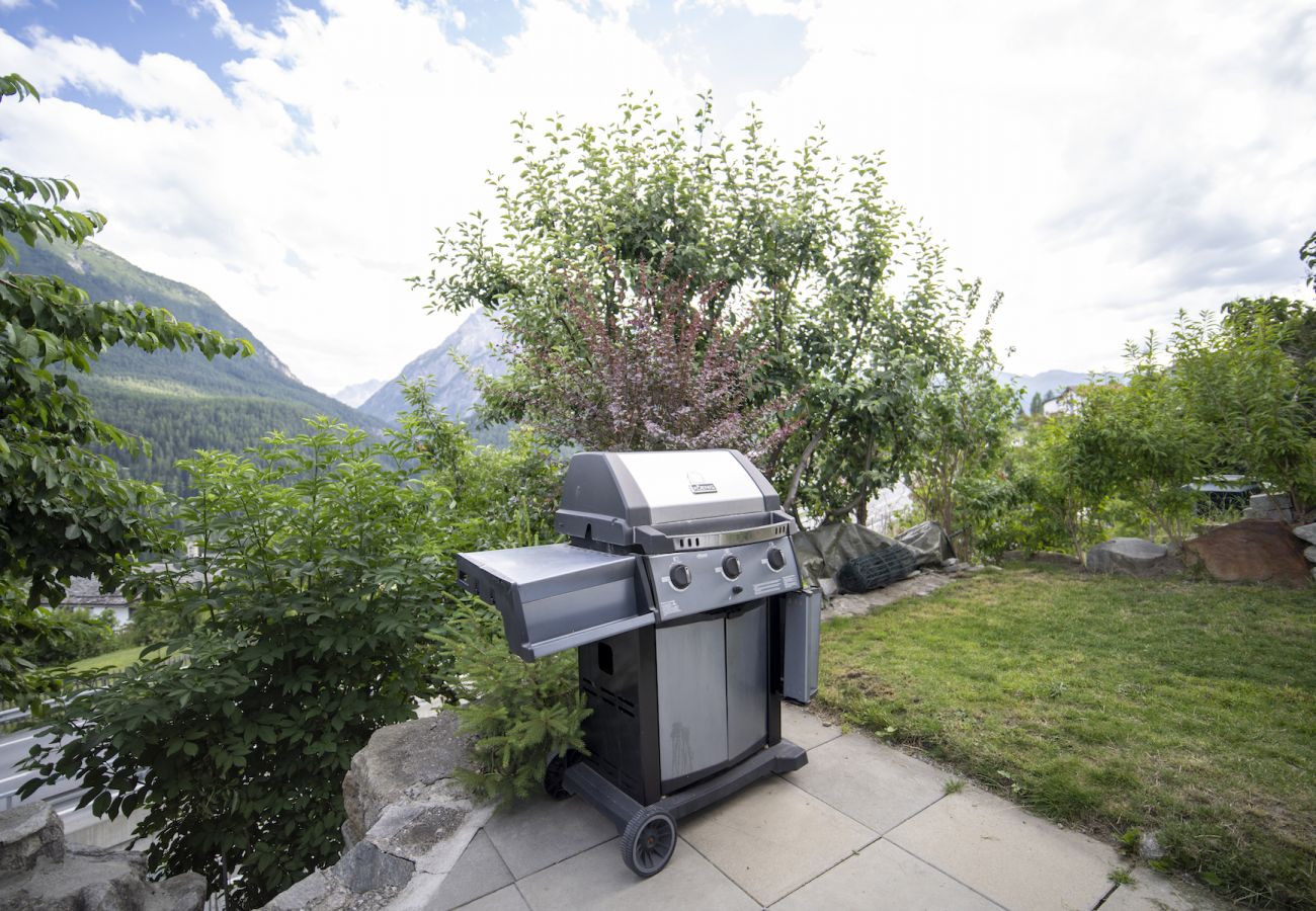 Ferienwohnung in Scuol - Chasa Emerita: Moderne 3 1/2-Zimmer Terrassenwohnung mit Panoramablick