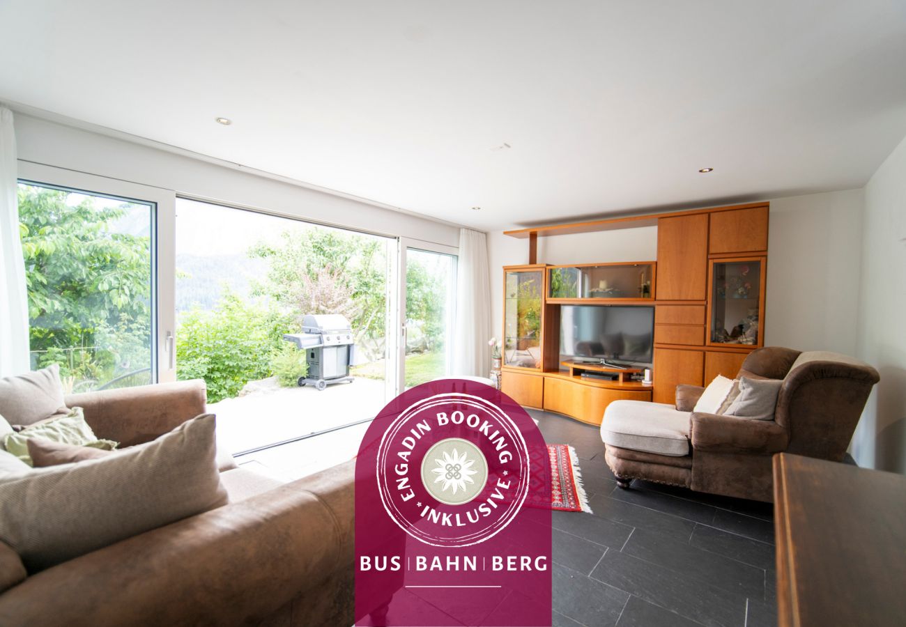 Ferienwohnung in Scuol - Chasa Emerita: Moderne 3 1/2-Zimmer Terrassenwohnung mit Panoramablick
