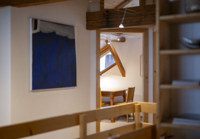 Ferienwohnung in Sent - Chasa Scaletta: Grosse Maisonettewohnung mit viel Charme mitten in Sent Ferienwohnung in Sent - Chasa Scaletta: Grosse Maisonettewohnung mit viel Charme mitten in Sent