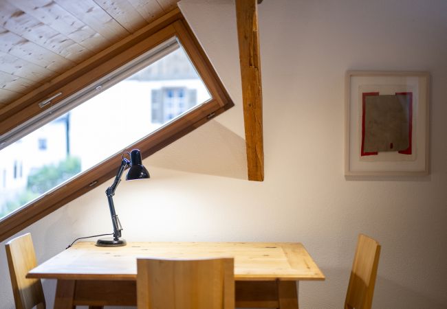 Ferienwohnung in Sent - Chasa Scaletta: Grosse Maisonettewohnung mit viel Charme mitten in Sent Ferienwohnung in Sent - Chasa Scaletta: Grosse Maisonettewohnung mit viel Charme mitten in Sent