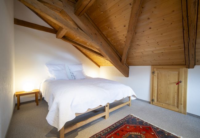 Ferienwohnung in Sent - Chasa Scaletta: Grosse Maisonettewohnung mit viel Charme mitten in Sent Ferienwohnung in Sent - Chasa Scaletta: Grosse Maisonettewohnung mit viel Charme mitten in Sent