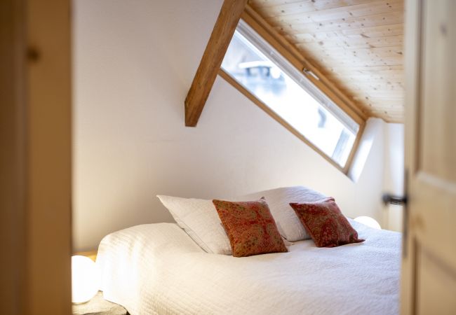 Ferienwohnung in Sent - Chasa Scaletta: Grosse Maisonettewohnung mit viel Charme mitten in Sent Ferienwohnung in Sent - Chasa Scaletta: Grosse Maisonettewohnung mit viel Charme mitten in Sent