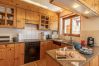 Ferienwohnung in Scuol - Chasa Val 735: Ruhige 3 ½-Zimmerwohnung mit Terrasse und Aussicht auf den Nationalpark Ferienwohnung in Scuol - Chasa Val 735: Ruhige 3 ½-Zimmerwohnung mit Terrasse und Aussicht auf den Nationalpark