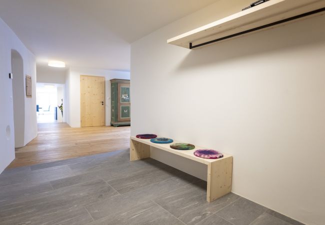 Ferienwohnung in Scuol - Chasa Punt: Aussergewöhnliche 5 ½-Zimmerwohnung im historischen Dorfkern Ferienwohnung in Scuol - Chasa Punt: Aussergewöhnliche 5 ½-Zimmerwohnung im historischen Dorfkern