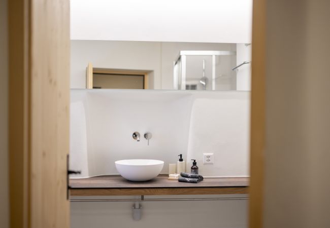 Ferienwohnung in Scuol - Chasa Punt: Aussergewöhnliche 5 ½-Zimmerwohnung im historischen Dorfkern Ferienwohnung in Scuol - Chasa Punt: Aussergewöhnliche 5 ½-Zimmerwohnung im historischen Dorfkern